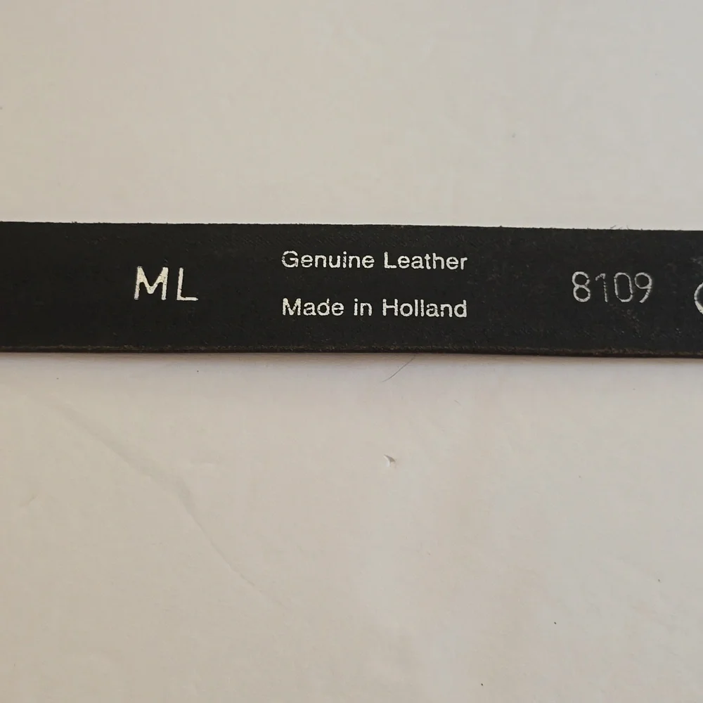 Ed Barry Mens Vintage Grayish Black Leather Belt with Silver tin buckle Sz.M/L